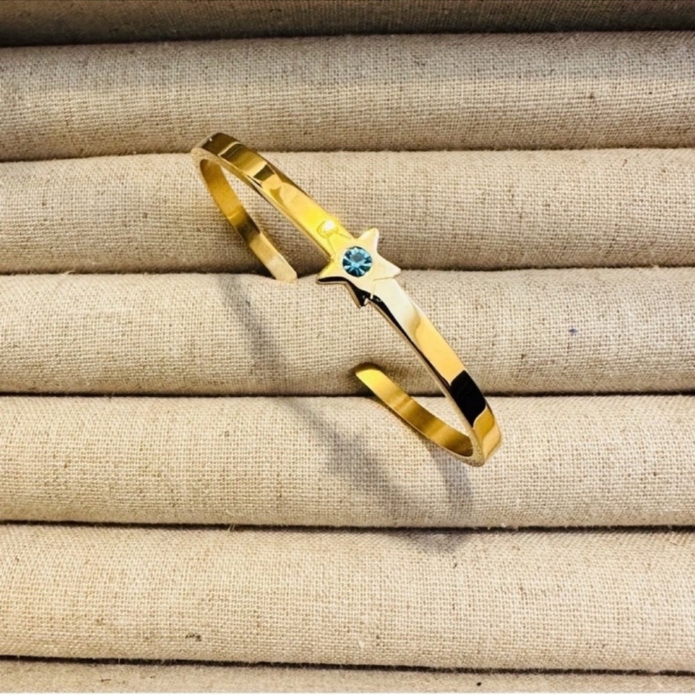 ELL and EMM | Bracelet | Petite Star Cuff 24k Gold Plated